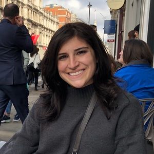 Meet your Posher, Nicole